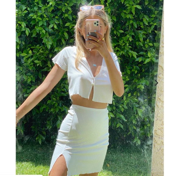 NEW Shop Resurrection Cali 2-Piece Set in White 🌻 - Picture 2 of 7
